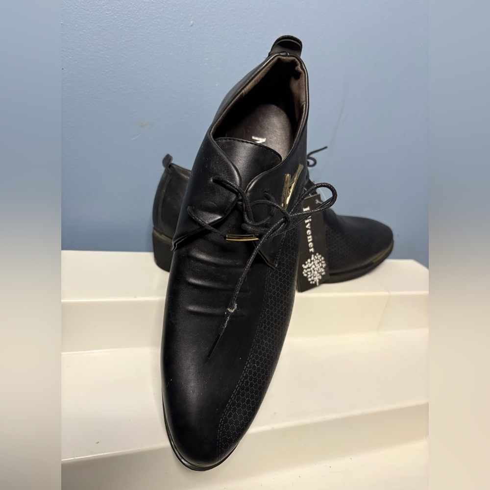 Classic Black Men's Derby Shoes